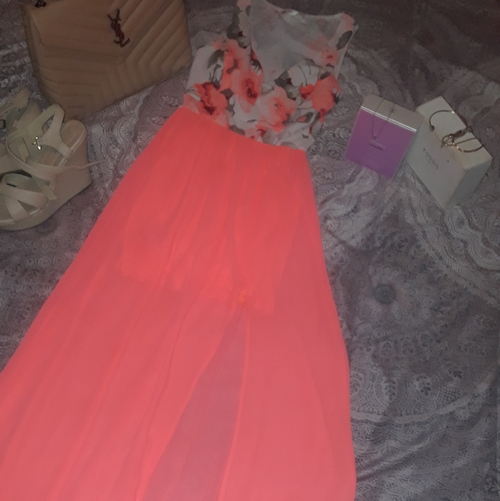 Long Maxi Floral Summer Dress. Open-Leg